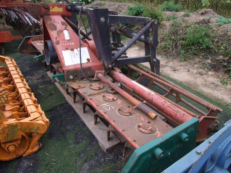 Herse rotative Rekord 3m - rouleau barre - occasion - bon état - année 1985_1