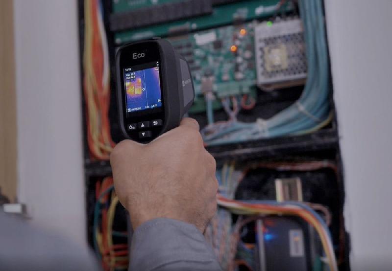 Caméra thermique HIKMICRO ECO - 96x96 px, -20°C à +550°C, écran 2.4'', 25 Hz, pointeur laser - HM-TP30-1AQF-ECO_1