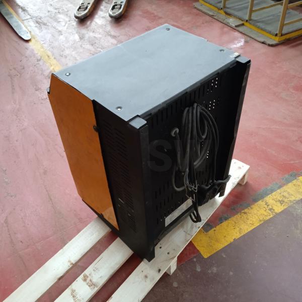 JUNGHEINRICH chargeur de machine  400v - 65a_1