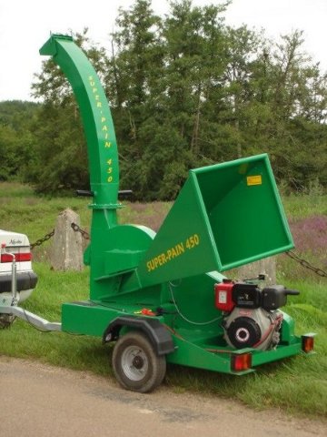 Broyeur de branches  autonome  à 4 ou 6 couteaux radiaux de 150 mm  avec moteur thermique et automoteur - SUPER-PAIN 450 option T / option G avec moteur essence_1