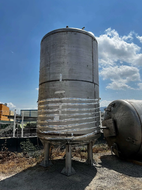 Cuve en acier inoxydable 304 12 000 litres d'occasion - référence : c7663_1