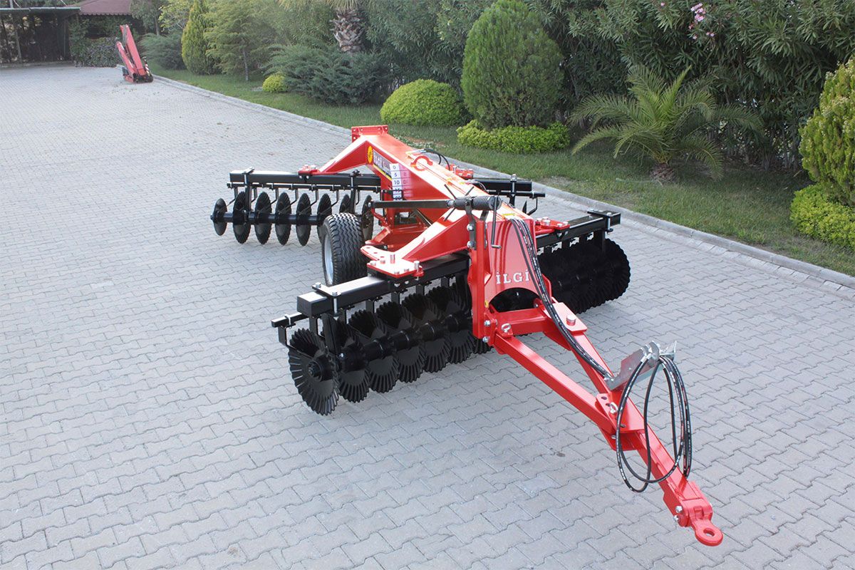 Équipement de travail du sol réduit avec profondeur optimale