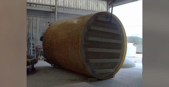 Cuves de vinification et stockage - fabrication artisanale et sur mesure - horizontales et verticales_1