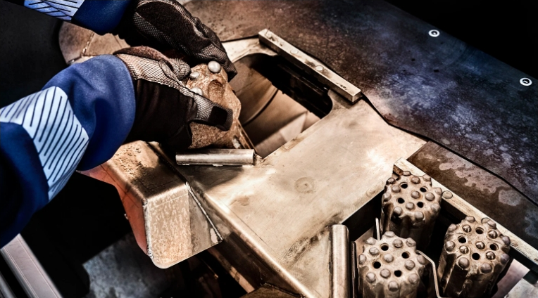 Affûteuse Sandvik RG600 Pro - Modèle spécial pour Taillants Durables_1