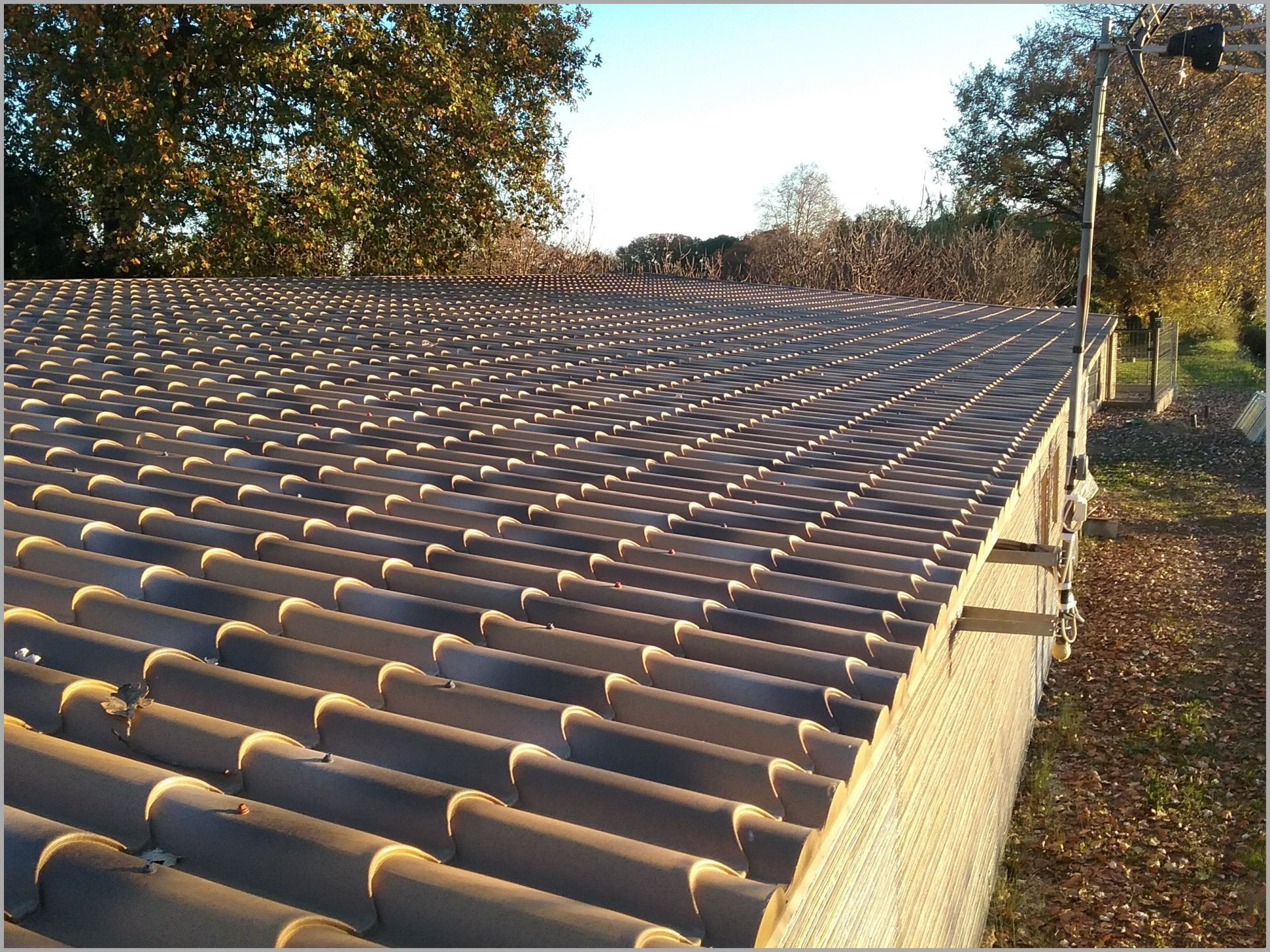 Panneau sandwich de toiture sur mesure pour bâtiments