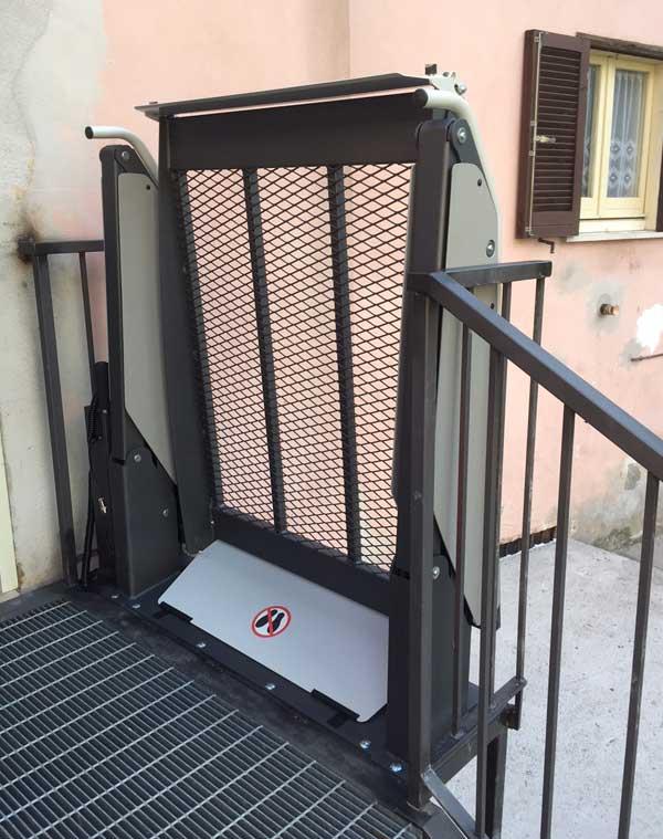 Plateforme élévatrice verticale Centaure - hydraulique, compacte, jusqu'à 1m de hauteur_1