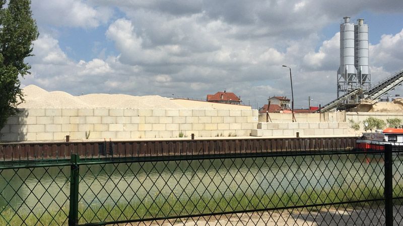 Bloc béton empilable Lego - Sablieres de Meaux - flexibilité et rapidité de pose_1