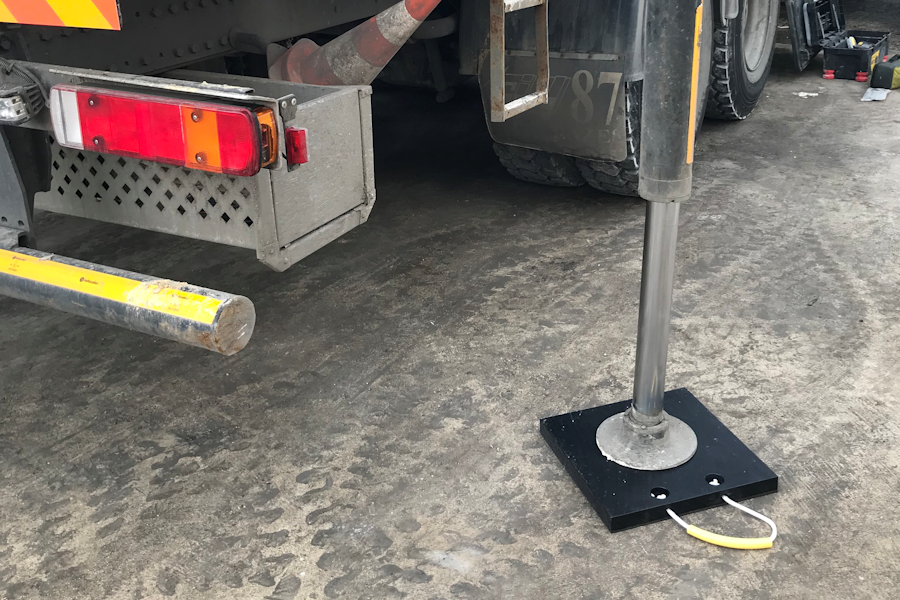 Support de calage pour équipements lourds sur sols instables