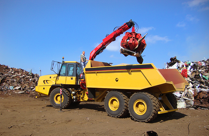 Grue auxiliaire Fassi F215A Active - capacité jusqu'à 20,1 tm - bras hydraulique 23,6 m avec jib_1
