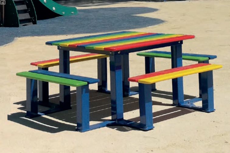 Table de pique-nique pour enfant - bois exotique FSC - écoles - structure acier - version maternelle et primaire_1