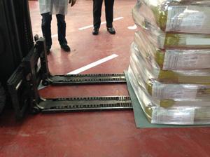 Slip sheets en carton, plastique PEHD ou polyéthylène avec fibres de papier - Dimensions standard et utilisation universelle_1