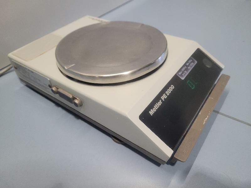 Balance de précision METTLER PE2000  2100g / 0,1g_1