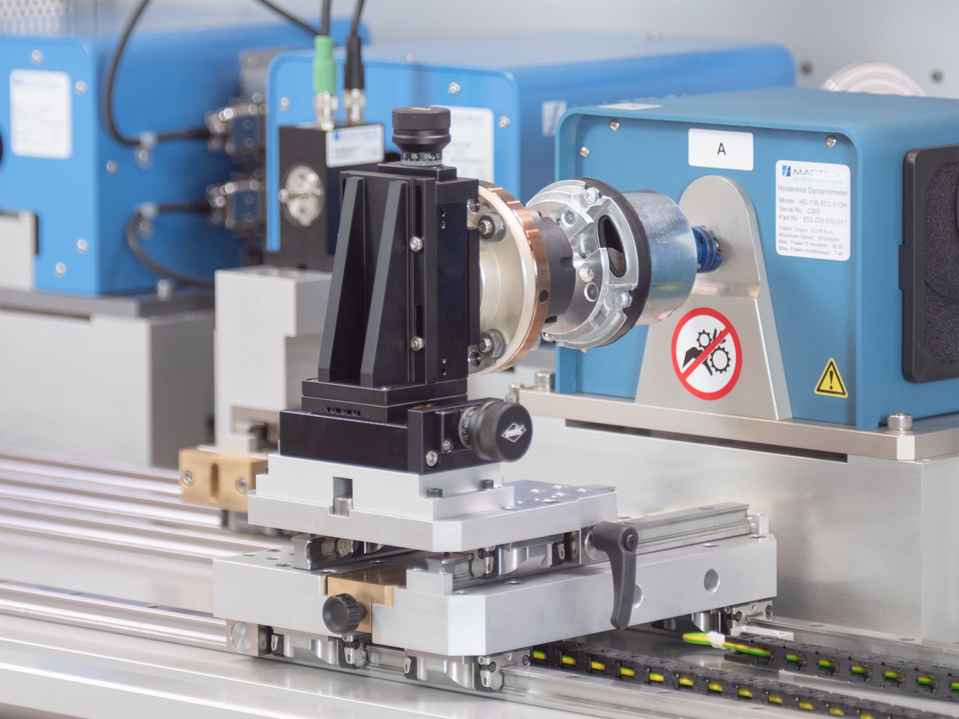 Banc d'essai tout-en-un pour moteur électrique - Multiline - Tests de cogging, back-EMF, frottement et performance_1