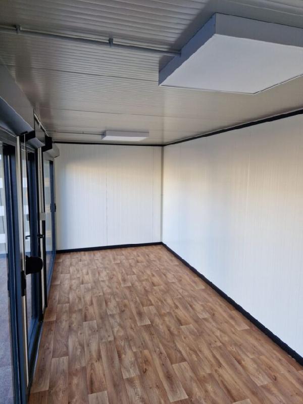 Bureau modulaire L.6.09m x l.2.42m - PREMIUM - Solution modulaire pour accueil du public_1