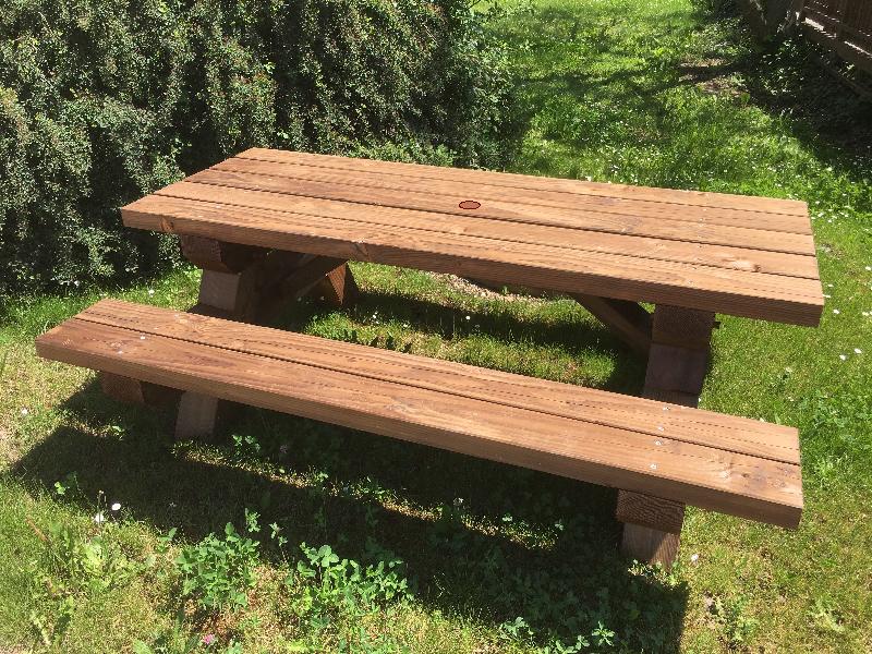 Table pique-nique - abriboa - lamellé collé sapin traité autoclave classe 3 brun - 1.80ml x 1.50ml_1