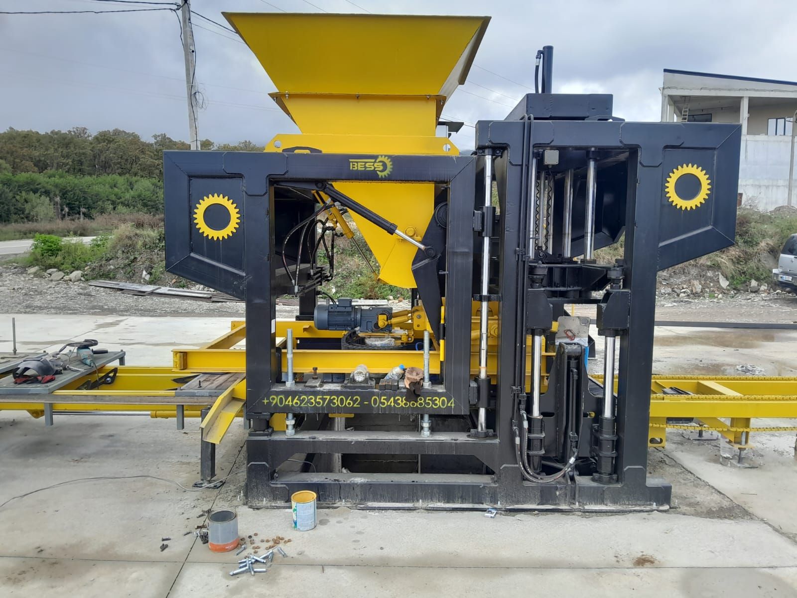 Machine à briquettes PRS-600 - Semi-automatique, 6 000 briquettes en 8h - Groupe Beyazlı_1