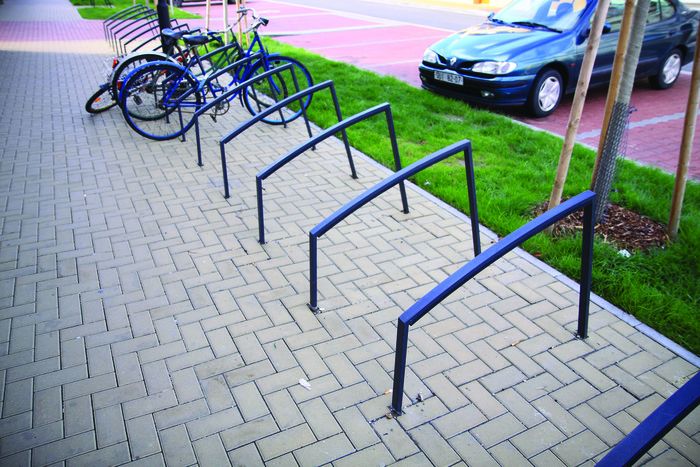 STE210 Arceau urbain EdgeTyre - MMCité 1 a.S. - en acier galvanisé - hauteur 750 mm avec bande de protection caoutchouc_1