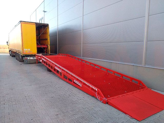 AUSBAU - Rampe de chargement mobile avec base de transport et hauteur ajustable - AV-EXIM_1
