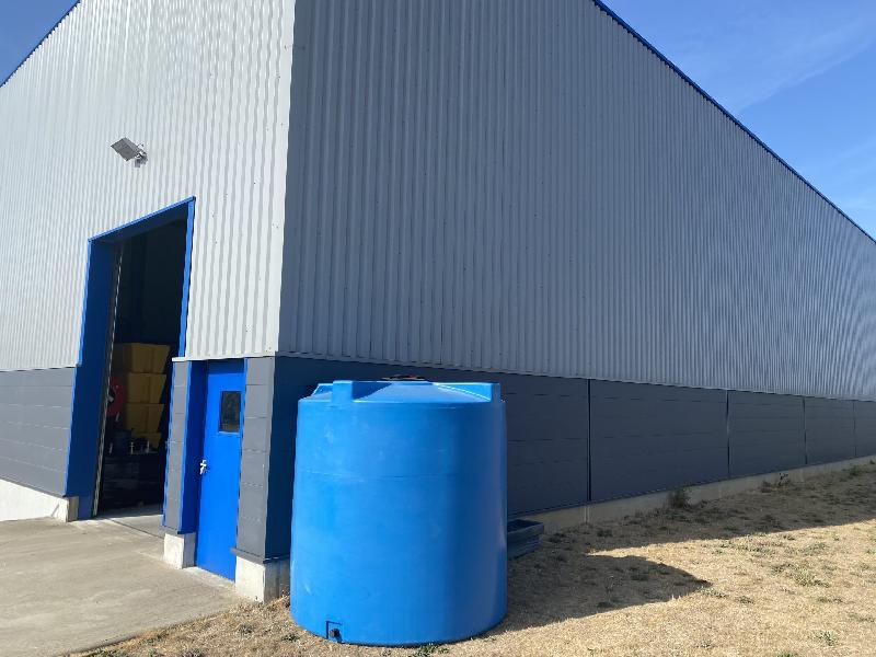 Cuve à eau économique 5000 litres en polyéthylène - robuste, anti-UV, anti-algues_1