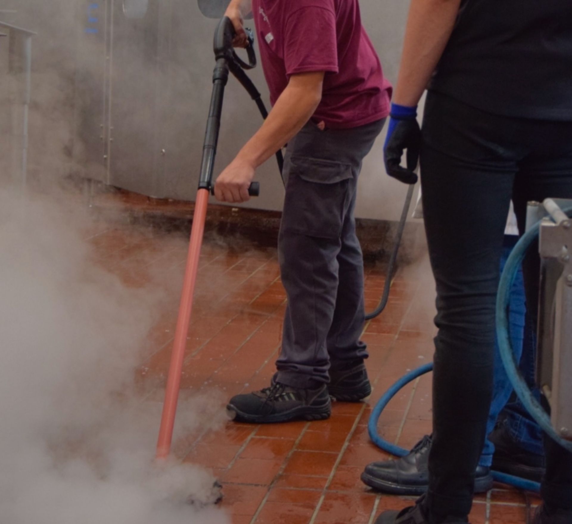 Balais brosse vapeur - Nettoyage vapeur des sols_1
