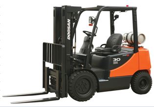 Chariot élévateur gaz CLARK - DOSSAN - capacité de 1,4t à 16t - hauteur de levée jusqu'à 8000mm_1