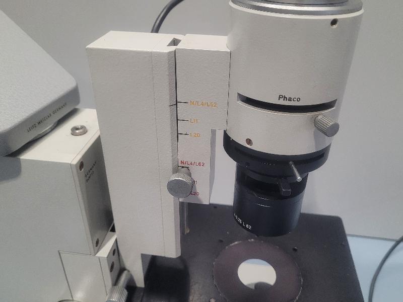 Microscope inversé Leitz Diavert pour pièces détachées_1