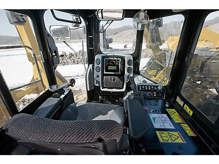 Pl72 - tracteurs pose-canalisations - caterpillar finance france - d'une capacité de levage de 90000.0 lb_1