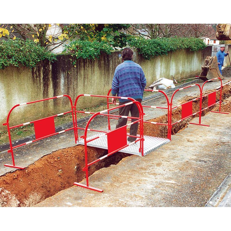 Barrière urbaine économique TP - Réf : 100510 - légère et maniable, conforme NF P 98-470_1