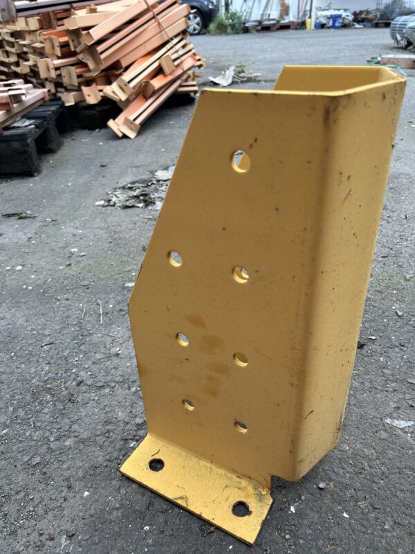 Sabot de protection d'occasion 400/160mm - Très bon état - Protection pour montants d'échelle contre impacts de chariots_1