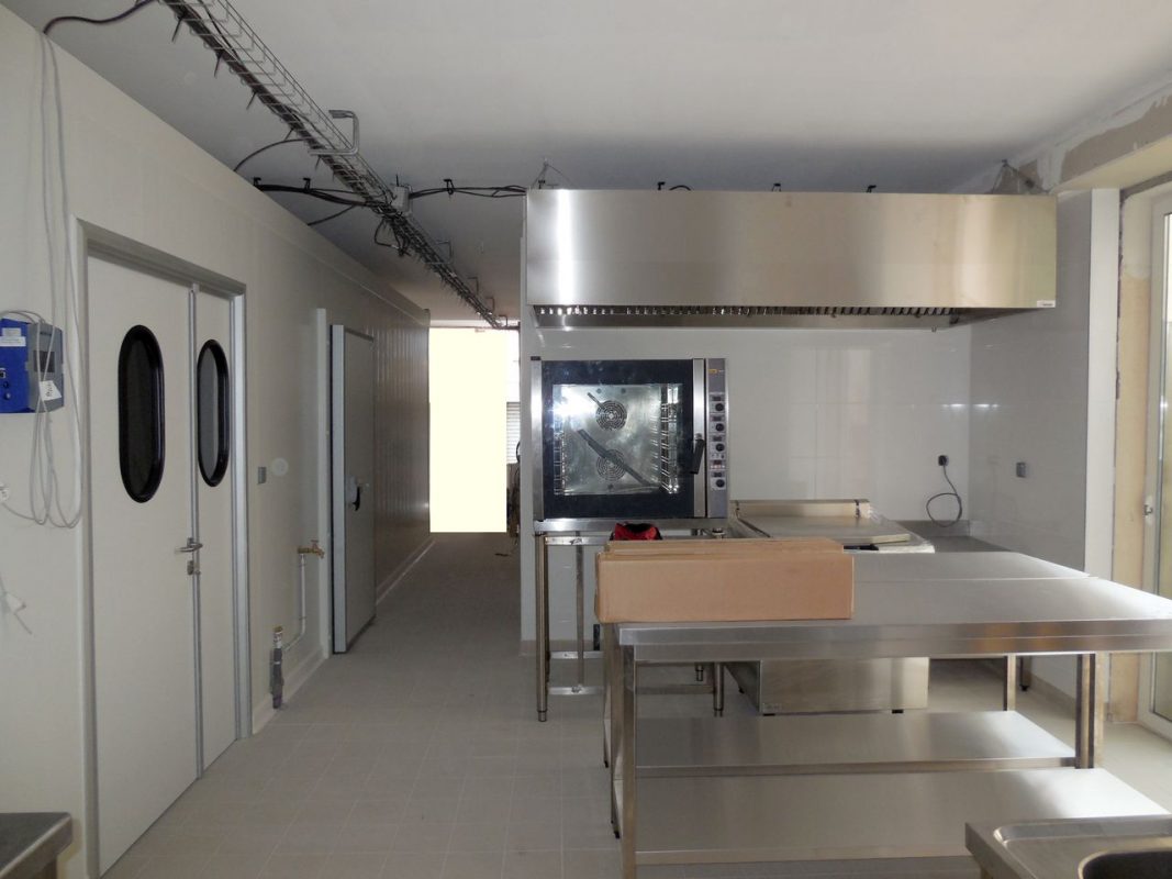 Laboratoire de fabrication d'empanadas - unité aux normes européennes avec équipements complets_1