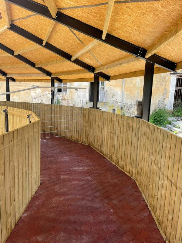 Marcheur PRESTIGE couvert - LCI Cheval - toiture personnalisée - 14m à 20m - 4 à 8 chevaux_1