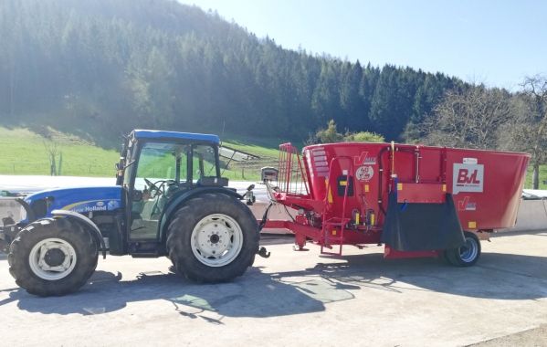 Mélangeuse agricole V-Mix Plus 13-30 2S BVL - Volume 13 à 30 m³ - Compacte et maniable_1