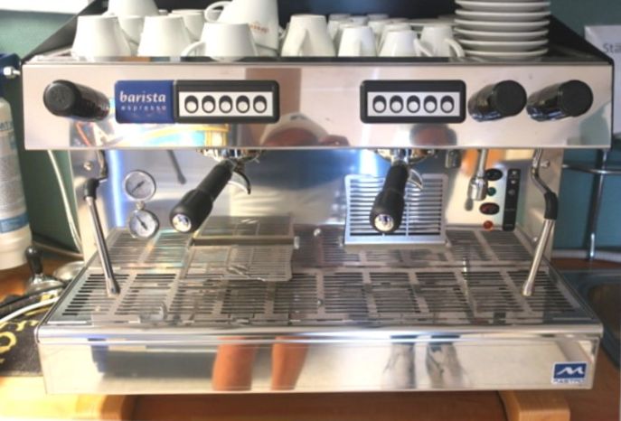 Machine à expresso professionnelle BARISTA Mastro semi-automatique 2 groupes_1