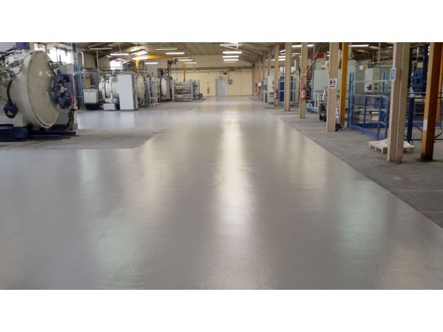 Résine de sol polyuréthane sans solvant et sans odeur, idéale pour une application extérieure et intérieure - NEOTHANE_1