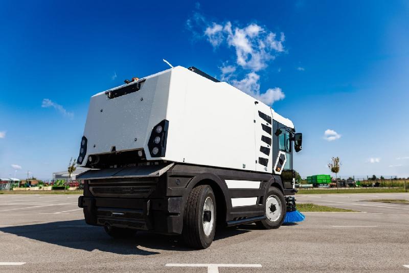 Machine de nettoyage Lynx 5 avec réservoirs d'eau et système de recyclage