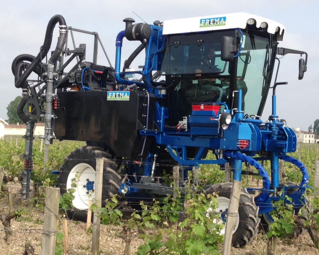 Ef 100 - 140  - tracteur enjambeur - frema - à transmission hydrostatique 2 ou 4 roues motices_1