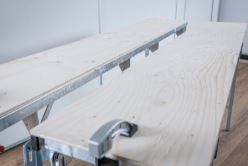 Table de sciage - Structure en acier galvanisé - Plan de travail en bois contreplaqué - 700 x 1780 mm - Charge admissible 200 kg_1