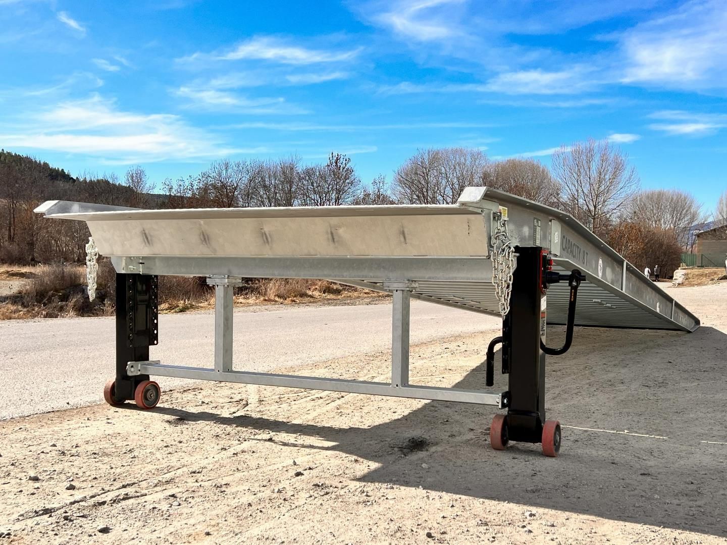 Rampe de quai mobile galvanisée robuste - AZ Ramp Prime WLO - Capacité 8T à 12T - Protection anticorrosion_1