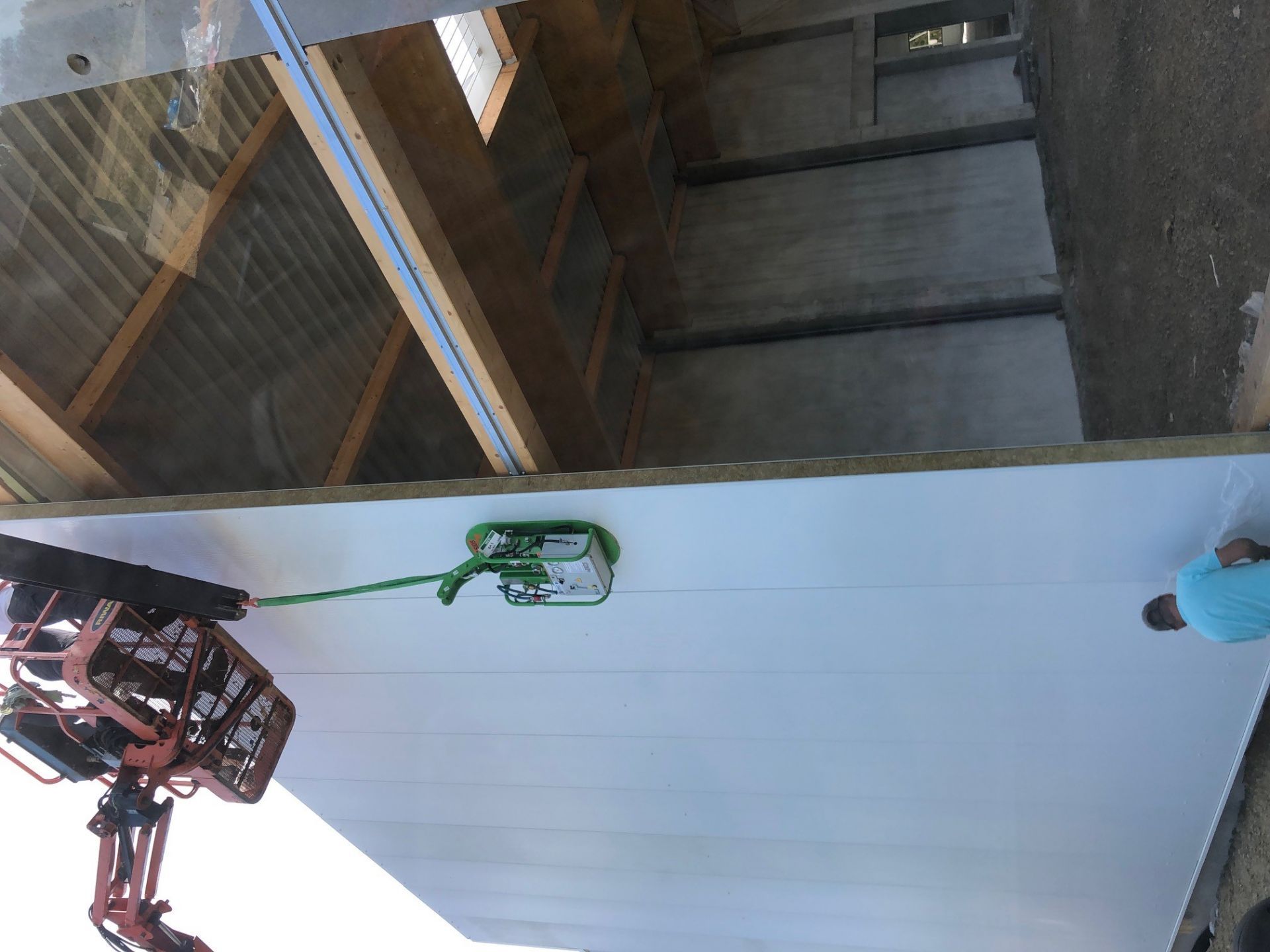 Palonnier ultra-compact sur batteries - Châssis mécano-soudé pour panneaux jusqu'à 400 kg - Conforme directive 2006/42/CE_1