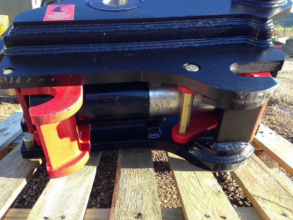 Coupleur pour reprise des godets d'origine des pelles