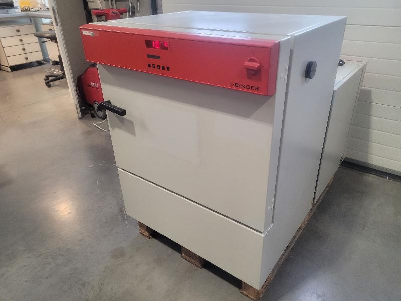 Incubateur / étuve réfrigéré BINDER KB-115 avec convection forcée 100°C_1