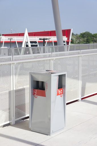 106ares2drp - Cesare - Fima - Corbeille publique en métal traité et peint avec cendrier_1