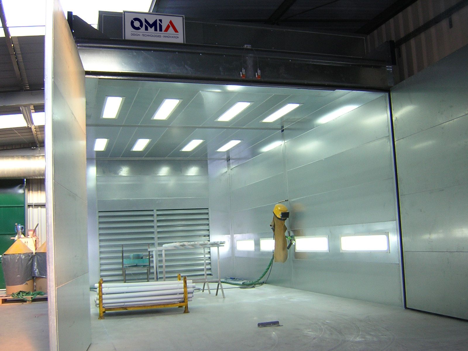 Cabine de métallisation - Protection anti-corrosion des métaux - Modulable et personnalisable_1