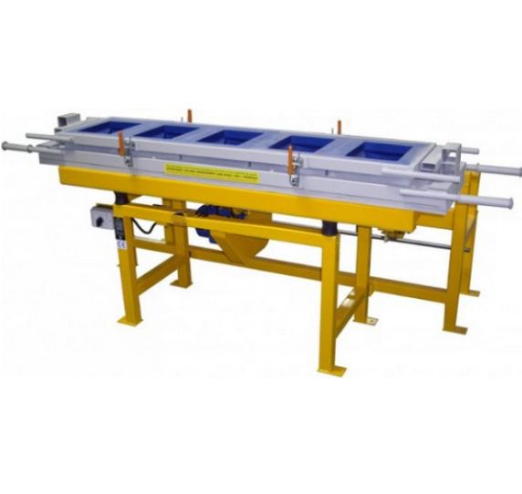 Table vibrante conçue pour tasser, compacter et débuller les réalisations béton - RÉF. TTS04-ET_1