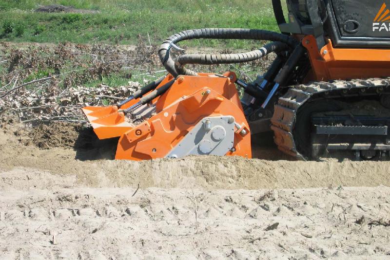 Préparateurs de sols pour véhicules spéciaux 300/S/PM - de 250 à 400 ch - transmission hydraulique_1