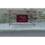 Barrière urbaine personnalisée Classico - 1500 mm de longueur et 1000 mm de hauteur_1