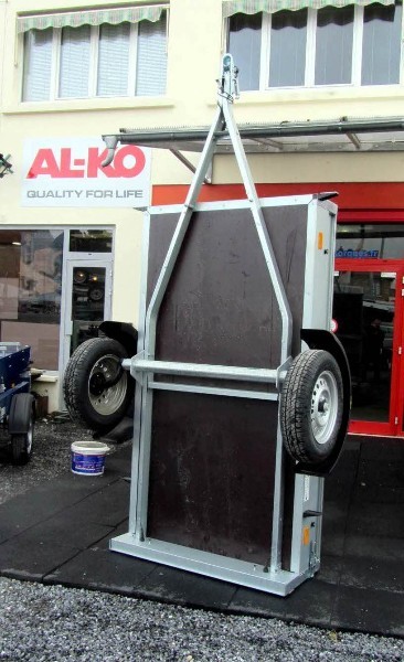 Remorque sans frein très légère idéale pour partir en vacances et pour les petits bricolages de la maison - humbaur - steely 1260_1