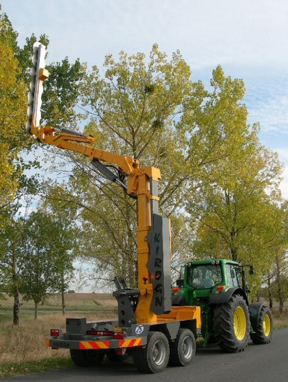 Taille-haie SH 1000 avec capacité de coupe jusqu'à 14 mètres