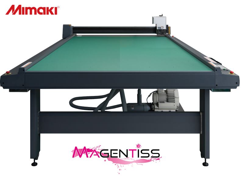 Mimaki CF22-1225 avec zone de découpe 1220 x 2500 mm