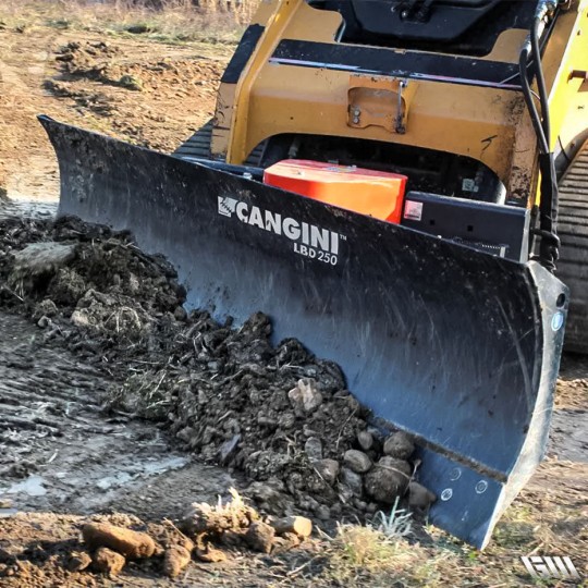 Lame bull standard LBD - Cangini Benne - Compatible chargeuses et télescopiques - Inclinaison hydraulique ±8° et ±30°_1